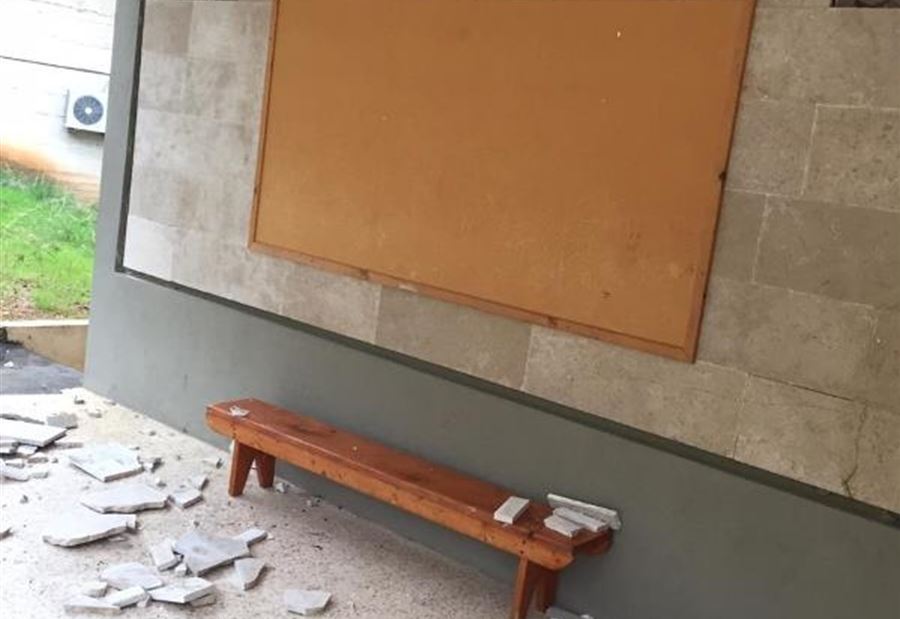 شهيب يتابع حادث سقوط حائط في مدرسة الشانفيل