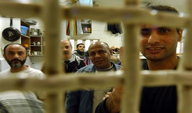 الأسرى المضربون.. من "عسقلان" إلى جهة مجهولة!