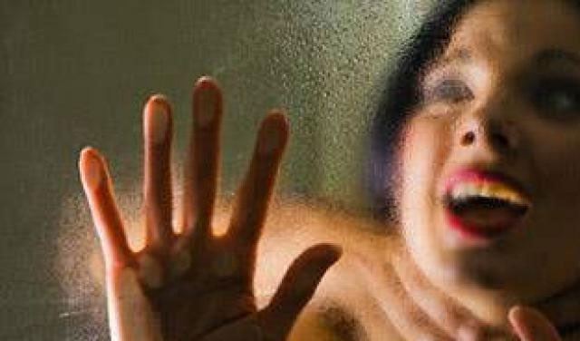 ابتسامة ثم زواج ثم جريمة شرف في مجدل العاقورة؟