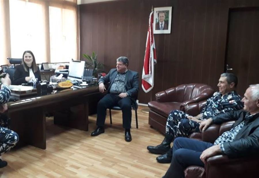 بالصور: "تدابير" في مناطق لبنانية لمواجهةِ "كورونا" 