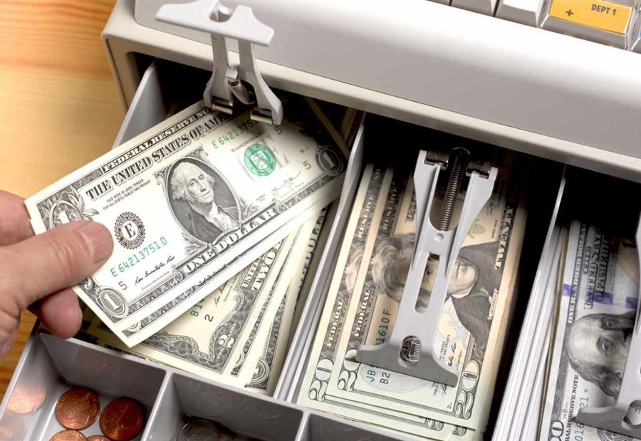 سعرُ دولار السوق السوداء صباح اليوم