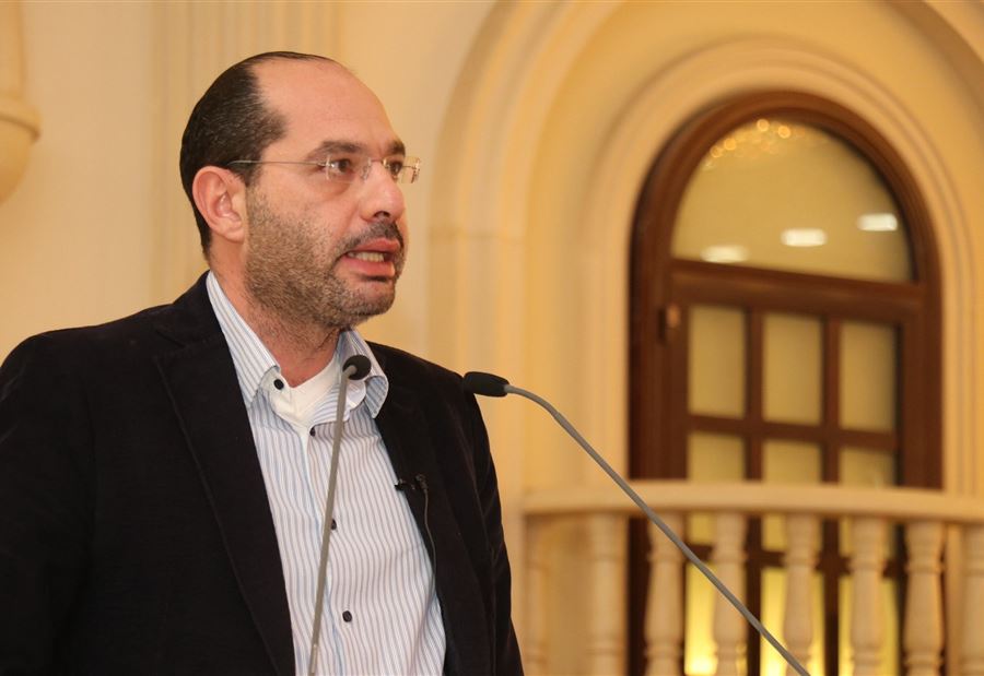 نداء من حسن مراد الى الحريري 