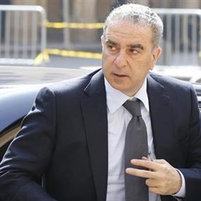 فرعون للحريري: لا تثأر فرعون للحريري: لا تثأر