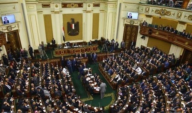 البرلمان المصري يسقط عضوية النائب سحر الهواري