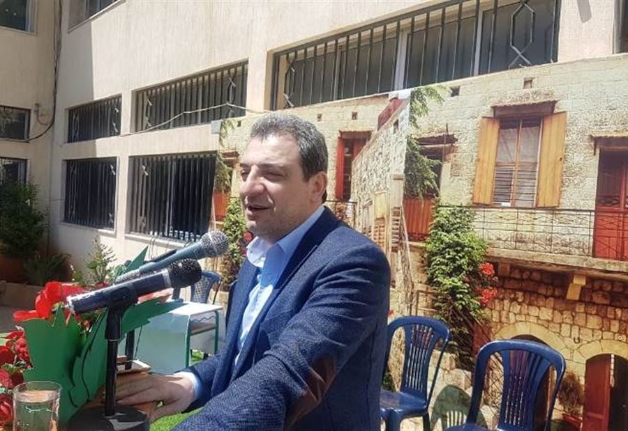 أبو فاعور: لسنا على ابواب انهيار 