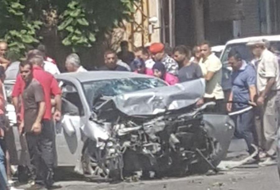 بالصور: جرحى بتصادم بين 3 مركبات على طريق النبطية