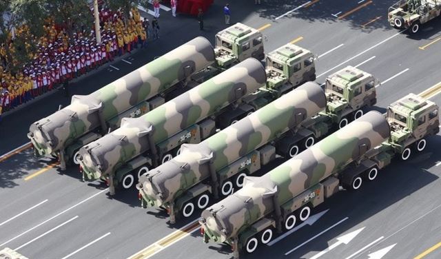 الصين تهدد ترامب بأحدث صواريخها الباليستية! الصين تهدد ترامب بأحدث صواريخها الباليستية!