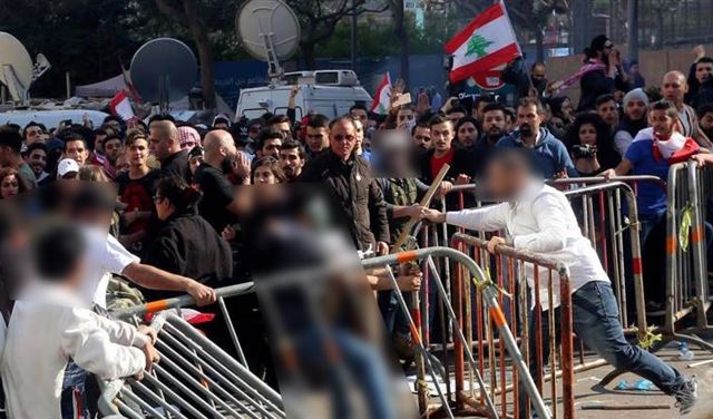 مشاغبون من حزبٍ مسيحيٍّ في رياض الصلح