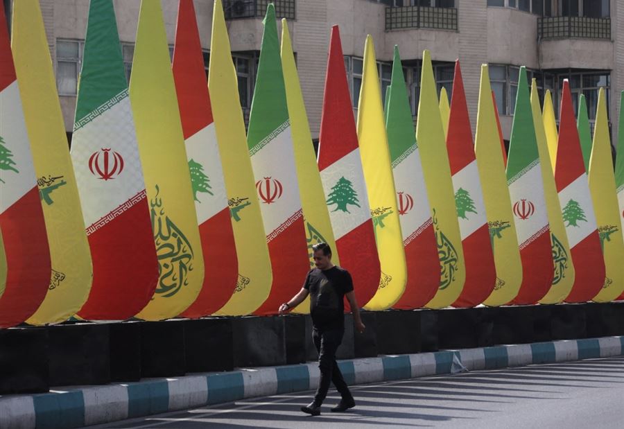 طهران تهدد معارضيها في لبنان!