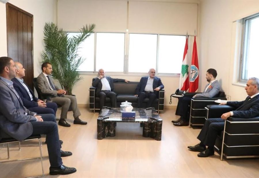 وفد من "التنمية والتحرير" في كليمنصو (صور)