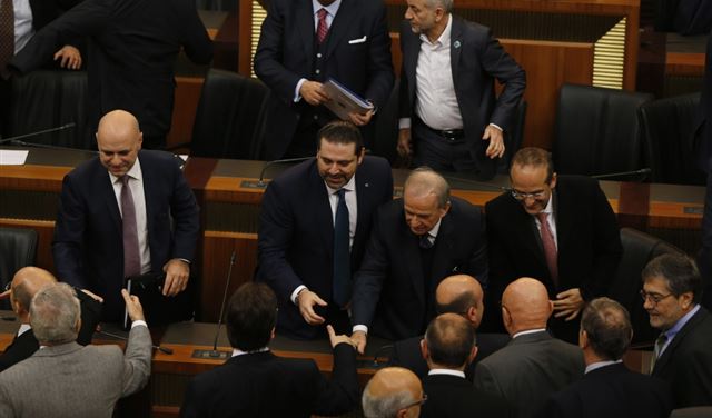 فضيحة في طريقة اقرار مراسيم النفط