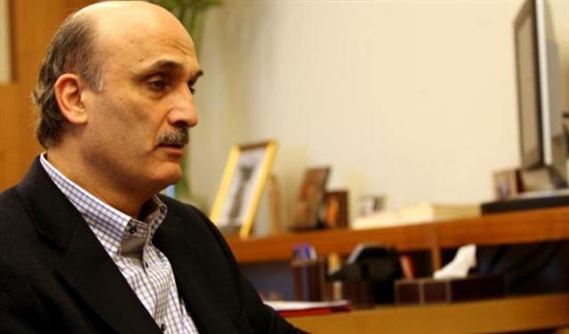 الحريري يتراجع لحشر جعجع.. ودور "الكتائب" كبير؟! الحريري يتراجع لحشر جعجع.. ودور "الكتائب" كبير؟!