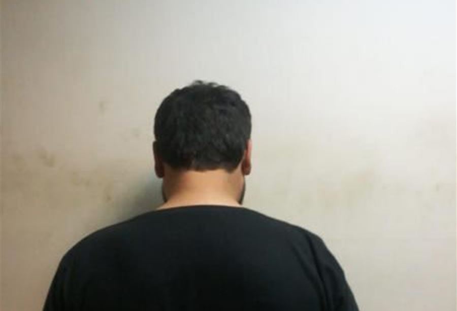 شوّه العديد من الوجوه... وقوى الأمن توقفه!