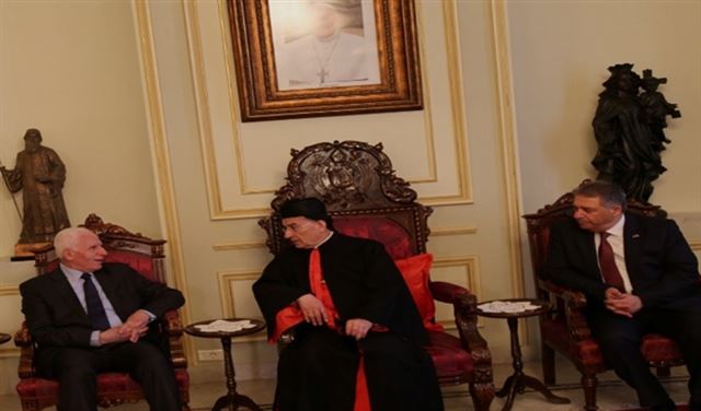 عضو اللجنة المركزية لـ "فتح" زار الراعي ودريان وقبلان