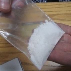 توقيف شخصين لحيازتهما كمية من الكوكايين