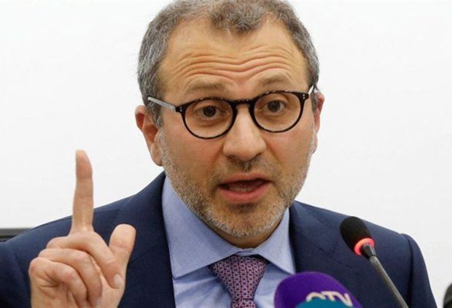 "باسيل بخيل كتير..."