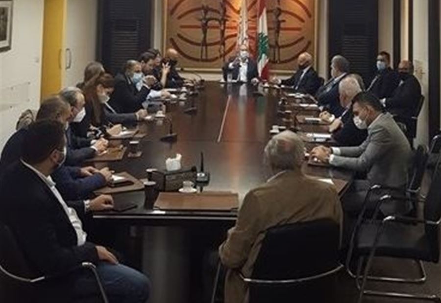 القطاع التجاري يطالب بإعادة النظر بقرار الإغلاق القطاع التجاري يطالب بإعادة النظر بقرار الإغلاق