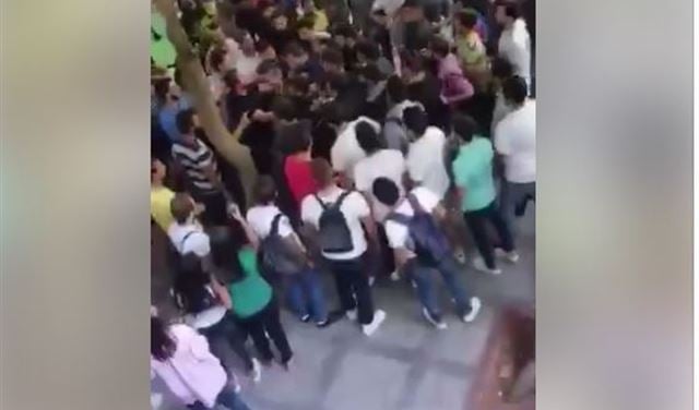 بالفيديو.. اشكال في الجامعة اليسوعية بين حزب الله والقوات