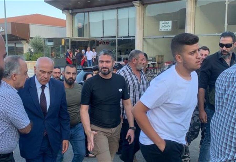 تجمعٌ على طريق ضهر البيدر.. المعلوف: طفح الكيل 