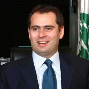 اميل لحود: الحكومة تعيش خارج الزمن السياسي