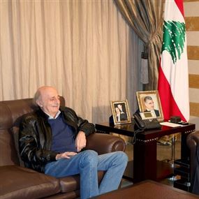 الحريري استقبل جنبلاط وعرض معه التطورات