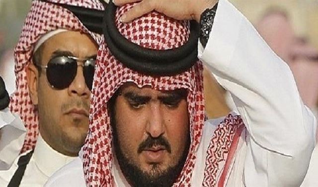 ما الذي يجري على صفحة الأمير عبد العزيز بن فهد في تويتر؟