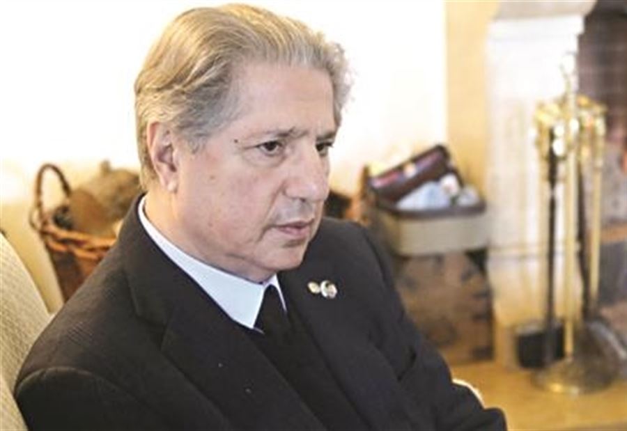 الرئيس الجميل: لبنان على مفترق... يكون أو لا يكون