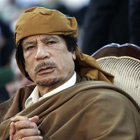 اتصال هاتفي مع قناة سورية كشف القذافي وأودى بحياته!