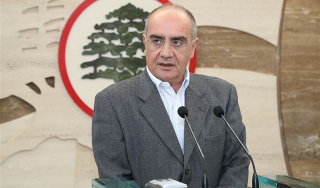 سعيد لباسيل: أعد النظر في كلامك