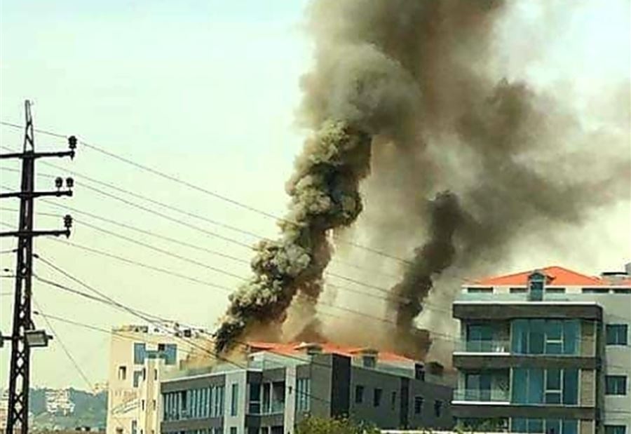 بالصورة: حريق مجمع تجاري في كسروان