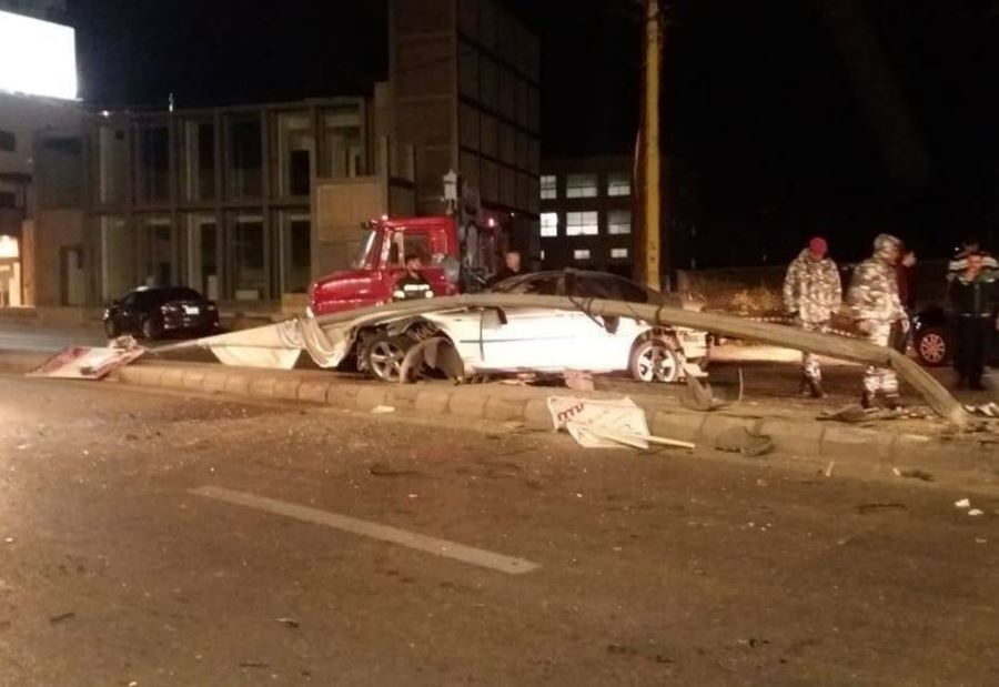 بالصور: جريحان جراء حادث سير على طريق عام العباسية - صور بالصور: جريحان جراء حادث سير على طريق عام العباسية - صور