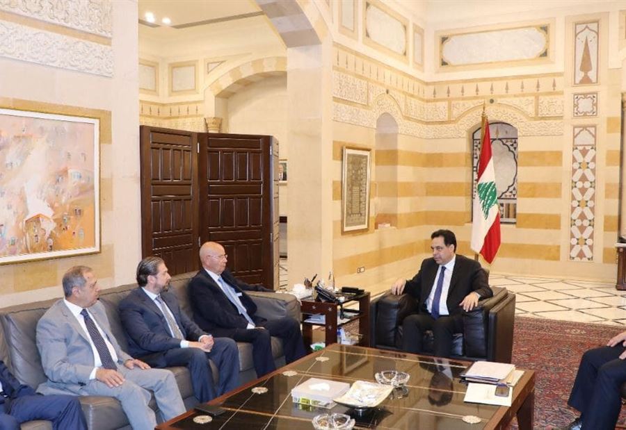 دياب عرض مع نواب اللقاء التشاوري الأوضاع دياب عرض مع نواب اللقاء التشاوري الأوضاع
