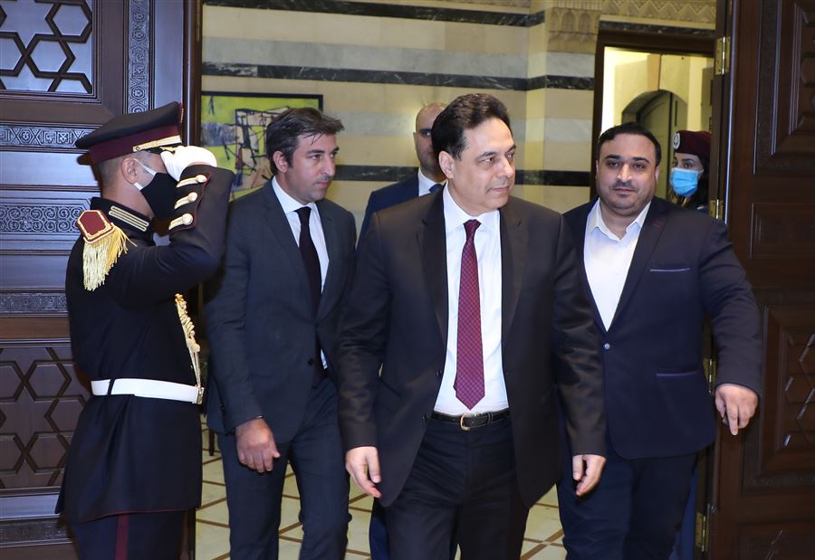 الصين تعرض خدماتها... والحكومة ليست بوارد الإستقالة