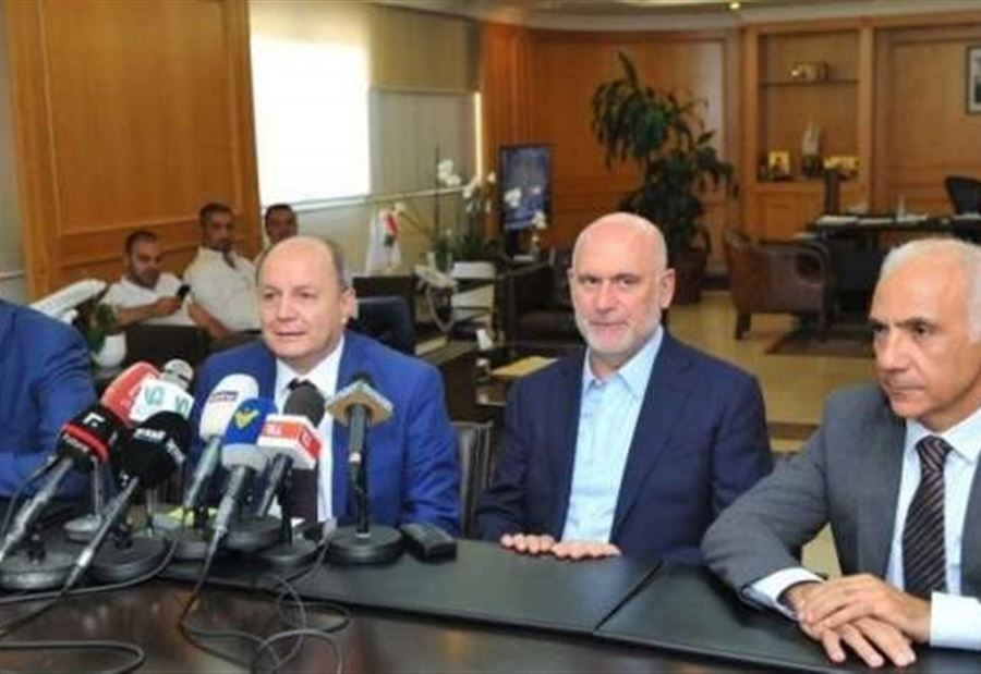 فنيانوس: مشكلة المرفأ ستحل قريبا