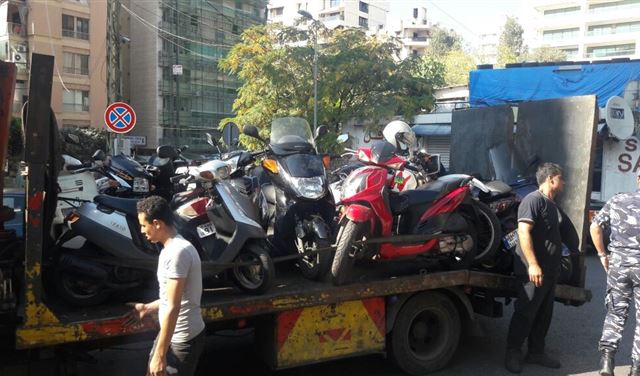 بالصورة.. حجز 123 دراجة آلية بمخالفات متعددة