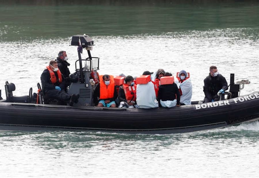 "هربوا من الفقر والجوع"... غرق أسرة إيرانية بأكملها