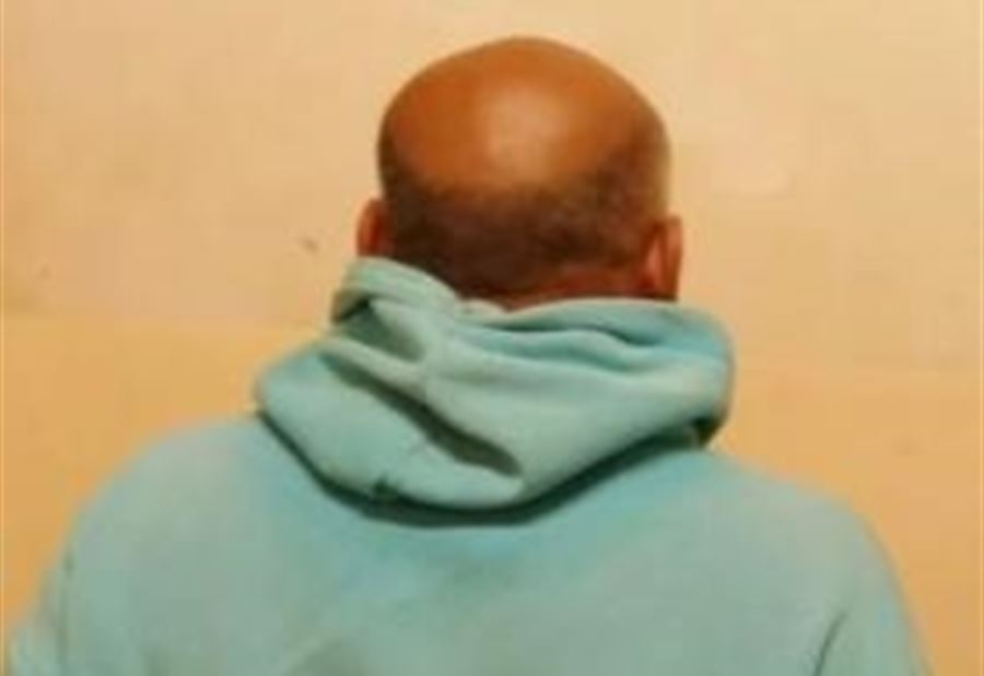  قتل زوجة شقيقه وعلّقها في سقف غرفتها.. تفاصيل جريمة ببنين