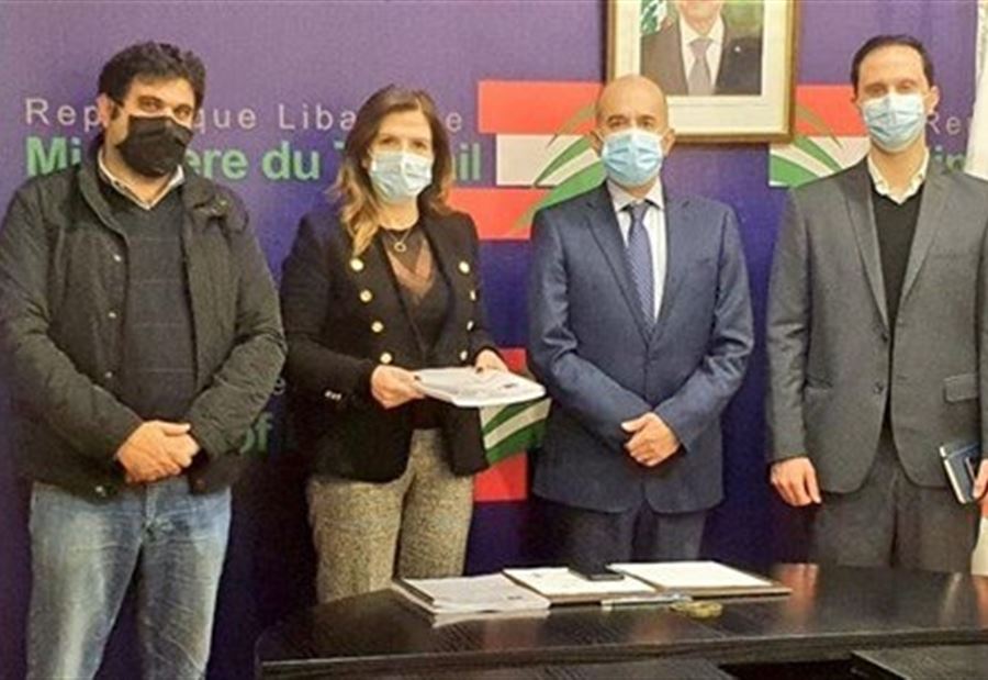مشروع قانون لإعادة هيكلة وزارة العمل