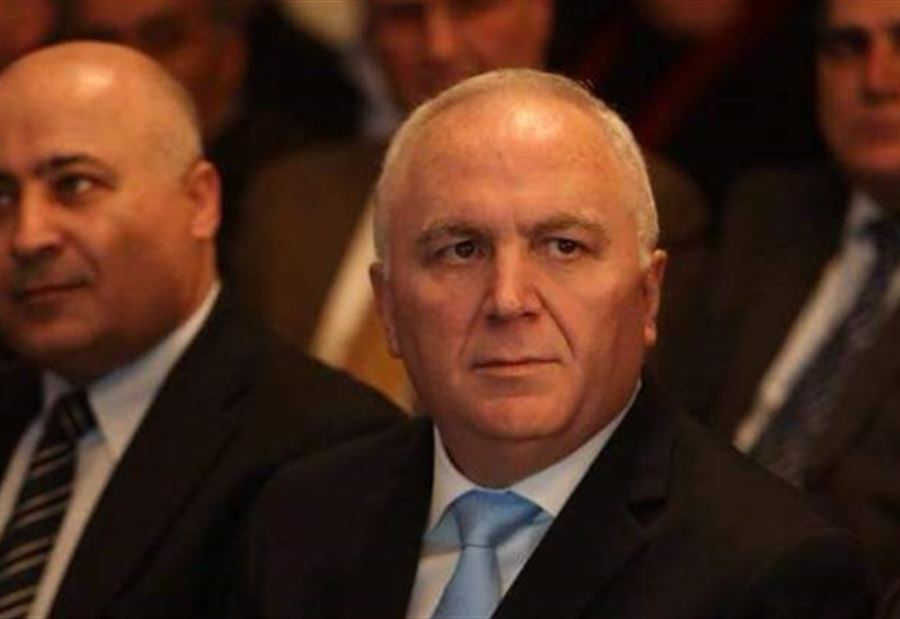 أهالي زحلة لضاهر: لك منا مفاجآت ستظهر حجمك الحقيقي أهالي زحلة لضاهر: لك منا مفاجآت ستظهر حجمك الحقيقي