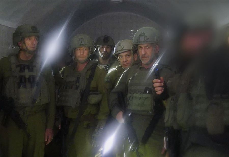 "كشف النقاب"... رئيس الأركان ورئيس الشباك الإسرائيلي داخل الأنفاق (فيديو)