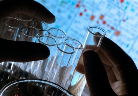 ابو فاعور اقفل مختبر biotech ومنتحل صفة طبيب