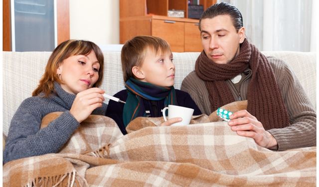 هام جداً.. هكذا تحمي جميع أفراد العائلة من الزكام