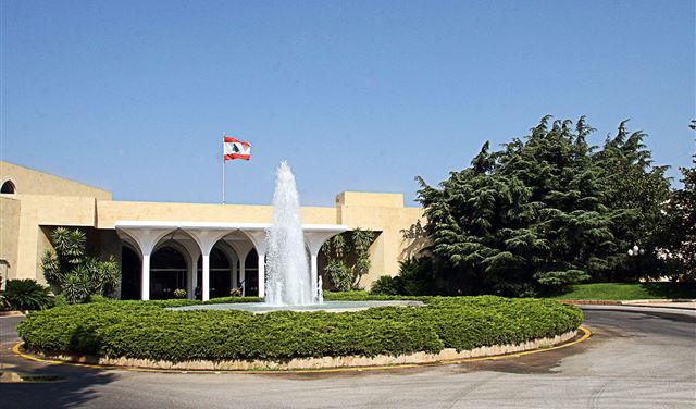 إبنة عون تقود خطة حل لأزمة النفايات