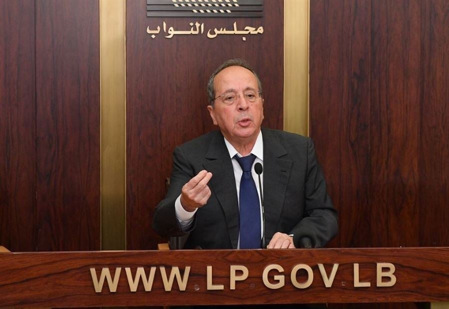 السيد: رياض "جنّ"!