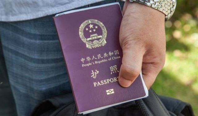 سائح ينتهى به الأمر في مأوى للاجئين بالخطأ