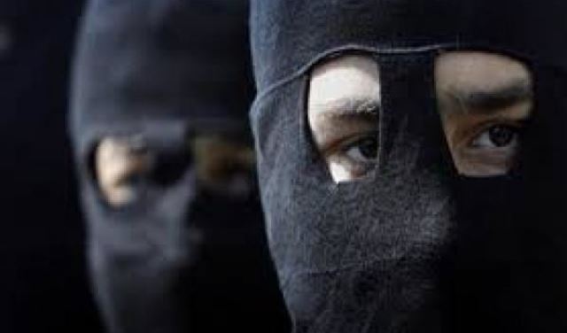 عملية هوليودية في طرابلس.. خطفوا الشخص الخطأ عملية هوليودية في طرابلس.. خطفوا الشخص الخطأ