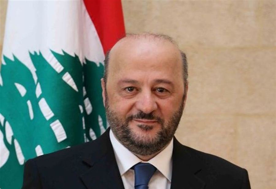 الرياشي يغادر إلى السعودية
