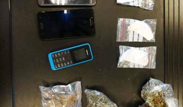بالصورة: توقيف مروج مخدرات في الجنوب وايقاع شريكه في كمين