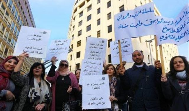 هل يستمر الاضراب الى الغد؟!