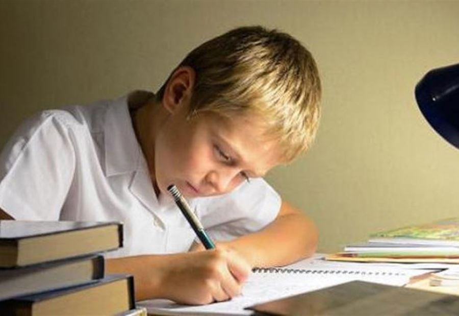 بيانٌ من المكتب التربوي في التيار الوطني الحر إلى الطلّاب